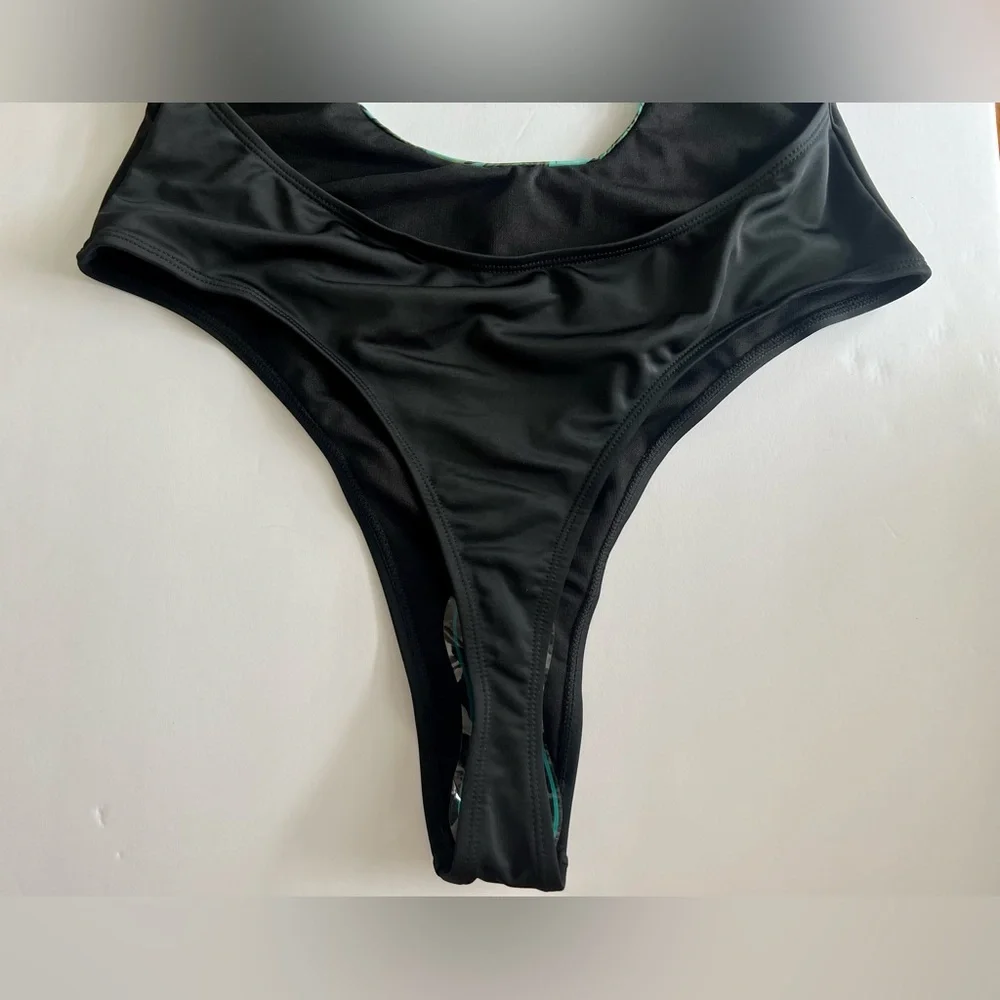 Jumelle Castaway One Piece Bathing Suit in Black XXL